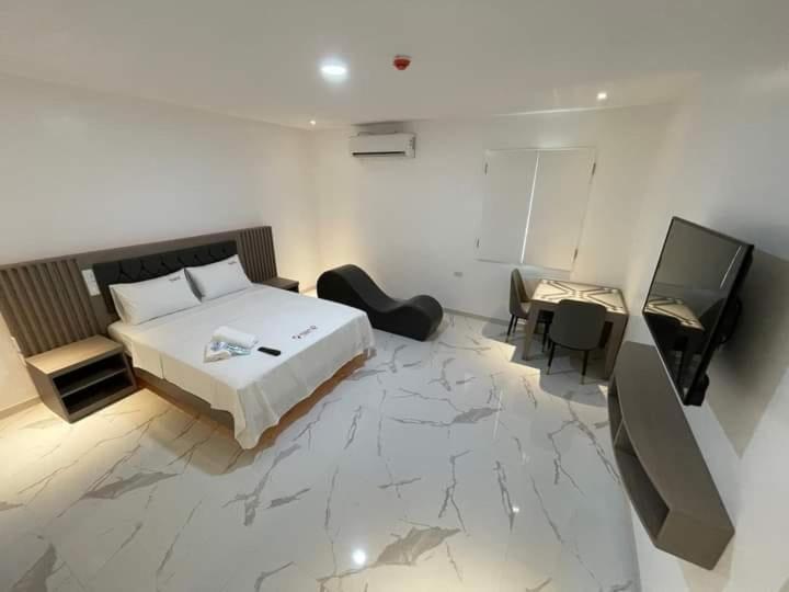 Reddoorz @ Maganda Drive In Hotel Pampanga Angeles Εξωτερικό φωτογραφία